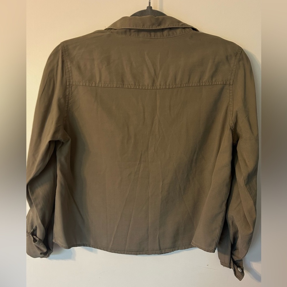 Women’s Cropped Button Down - Picture 5 of 5